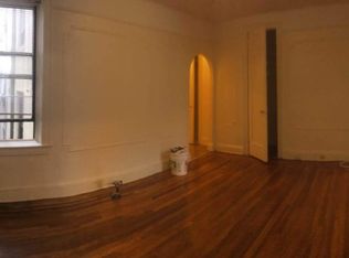 872 E 28th St APT 1B, Brooklyn, NY 11210