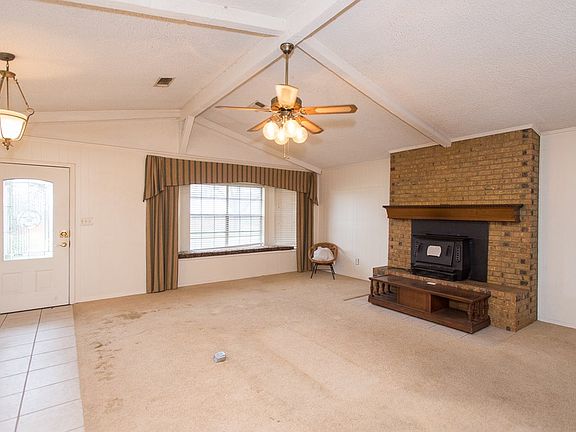 4th image of 509 Hillcrest St
