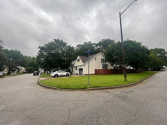 2nd image of 821 Needlerush Ct