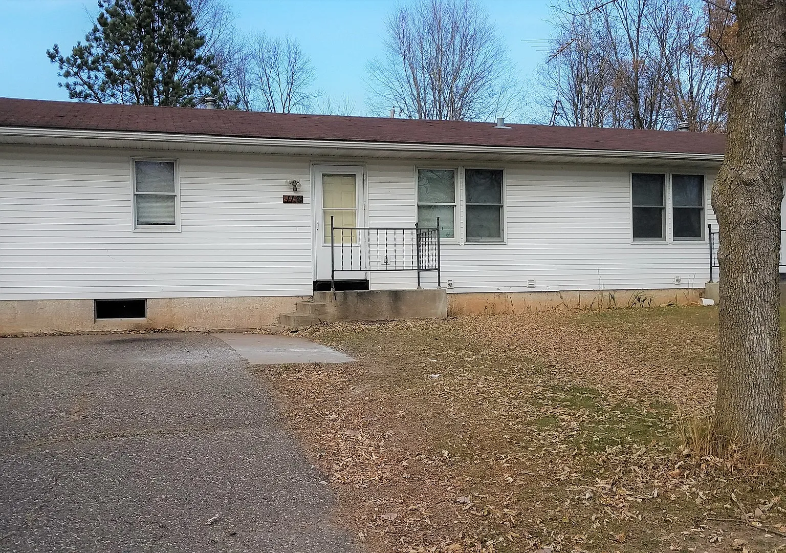 2 Bedroom Duplex — Photo 1