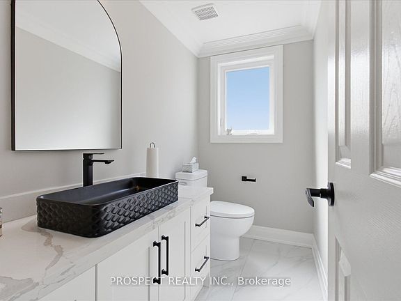 4th image of 348 Vellore Ave