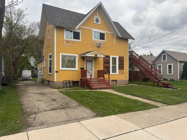 1228 5th Ave #2, Rockford, IL 61104