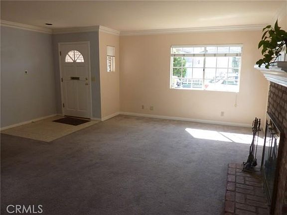 3rd image of 247 16th St