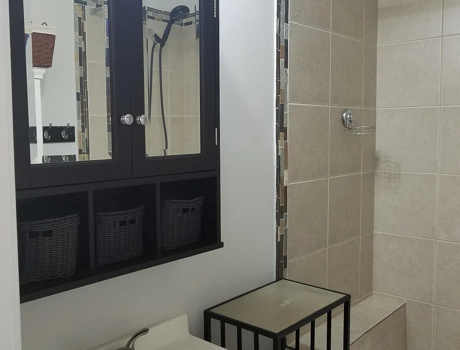 1 bed, 700 sqft, $1,750 — Photo 3