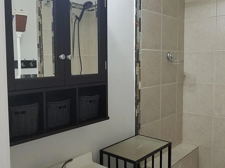 1510 Isherwood St NE — Photo 3