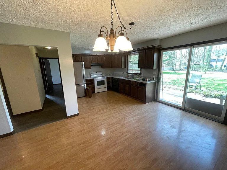 3384 Marcella Ave — Photo 7