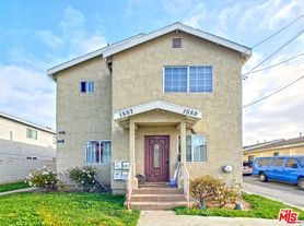 1555 W 204th St, Torrance, CA