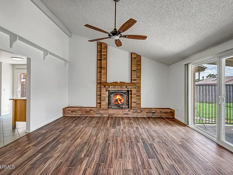 5601 W Carol Ave — Photo 26
