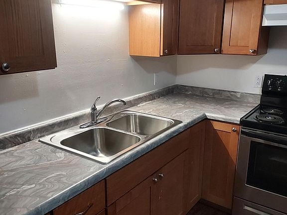 2nd image of 529 E Main St #204