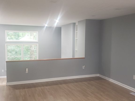 3rd image of 112 Mallard Ct