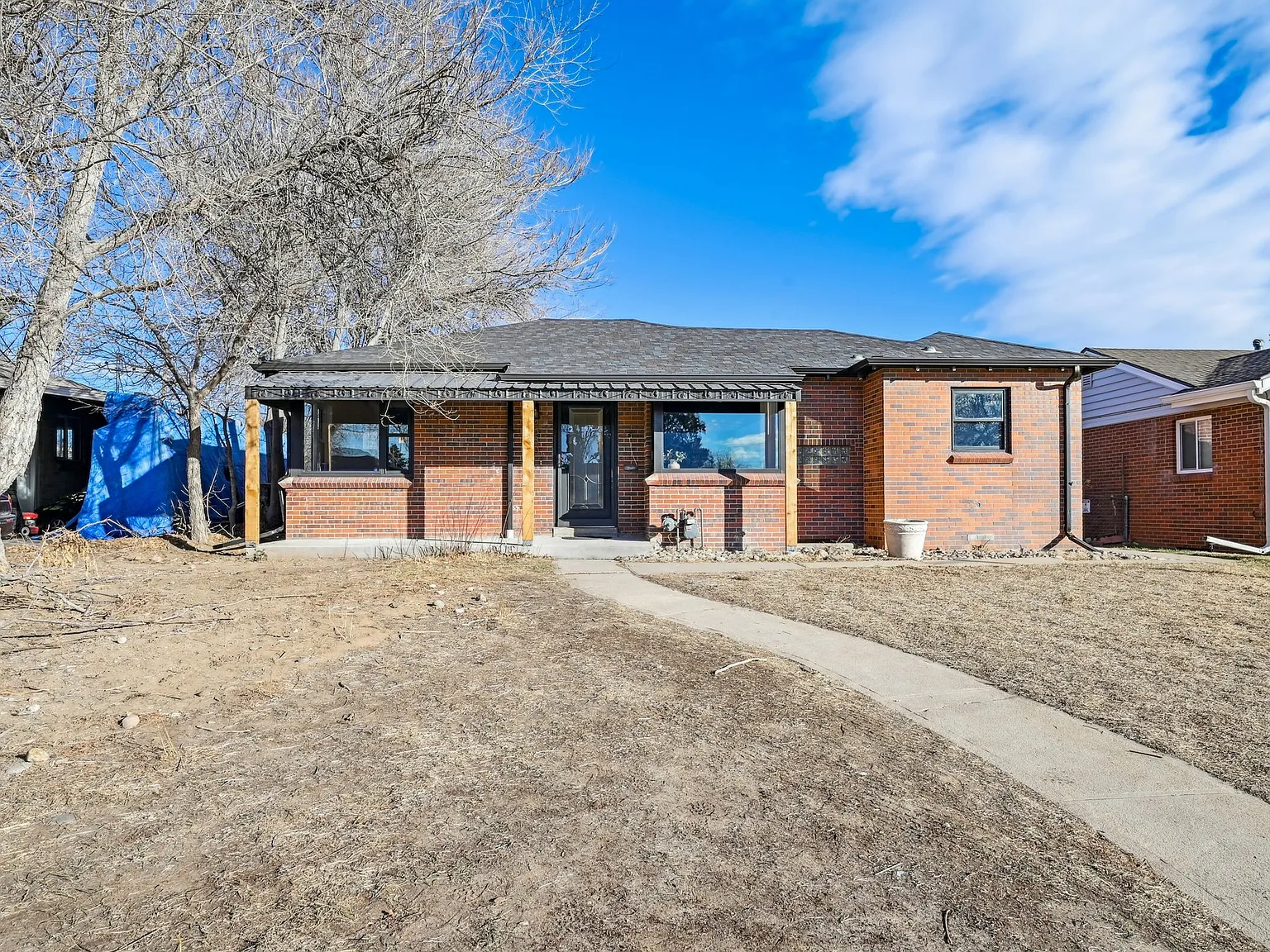 4 bed, 1985 sqft, $3,300 — Photo 1