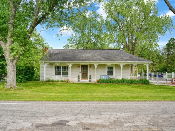 6541 Ackerson Lake Rd, Jackson, MI 49201