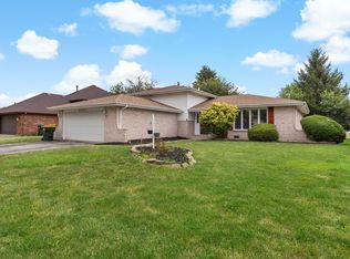 19621 Lake Park Dr, Lynwood, IL