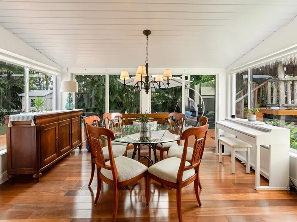 310 Greenwood Dr, Key Biscayne, FL 33149