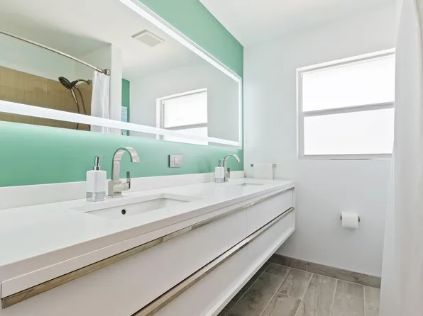 2358 Gabriel Lane, West Palm Beach, FL 33406