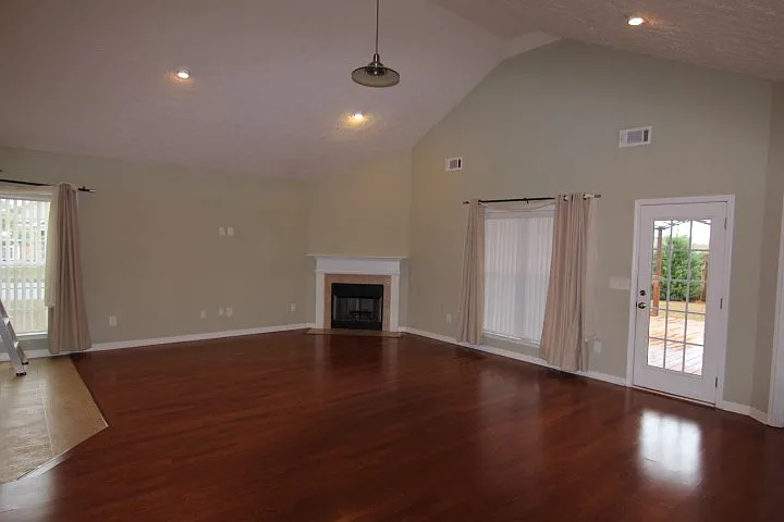 9032 Scottsdale Ct — Photo 9