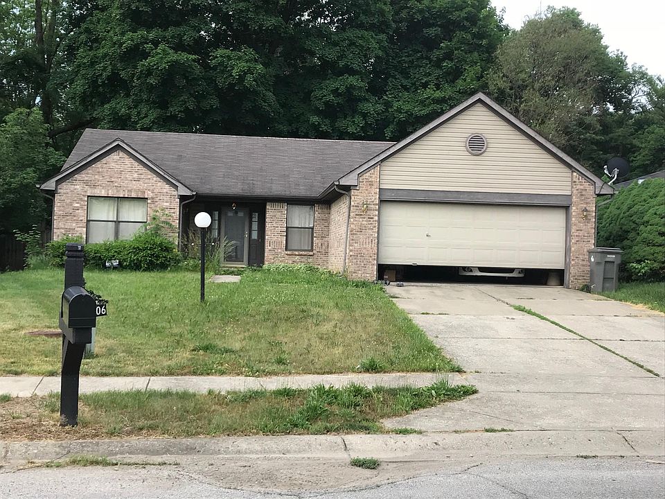 2nd image of 2706 Granada Cir W