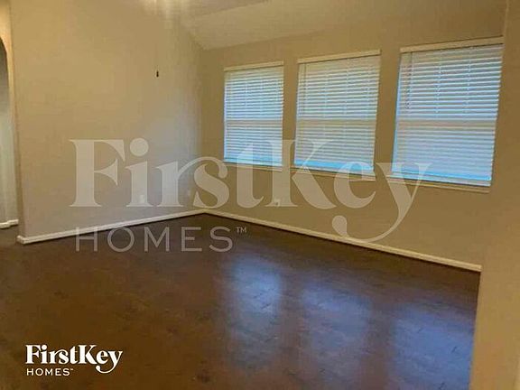 2nd image of 8526 Lighthouse Lake Ln