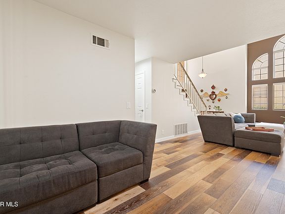 5th image of 685 Brademas Ct