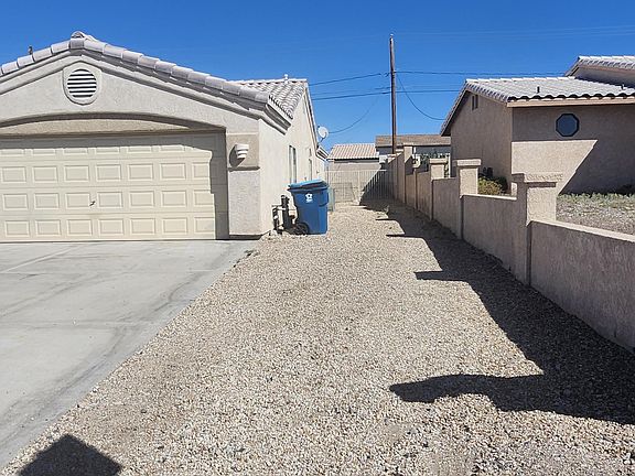 2nd image of 2209 Palo Verde Blvd N