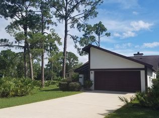 100 Pinehurst Cir, Daytona Beach, FL 32114