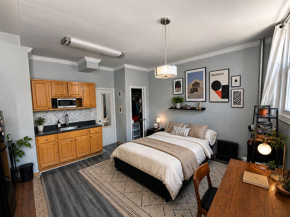 1st image of 399 Smith St APT 1F