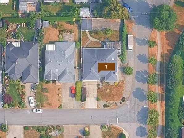 16191 16a Ave, Surrey, BC V4A 9J9