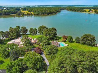 7090 Cooper Point Rd, Bozman, MD 21612