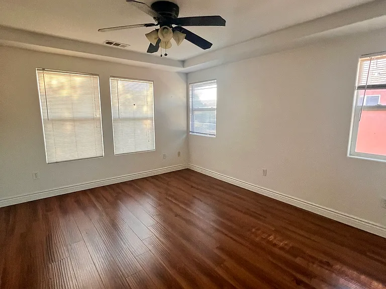 4490 Gabriella Pl — Photo 37
