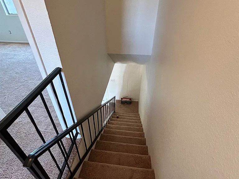 2490 W Yowell Ct — Photo 18
