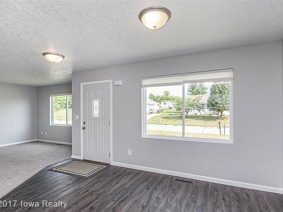 5th image of 307 W 18th Pl