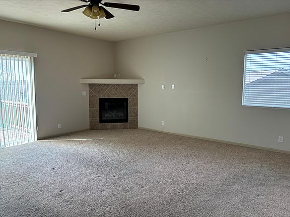 5th image of 16411 Camden Ave