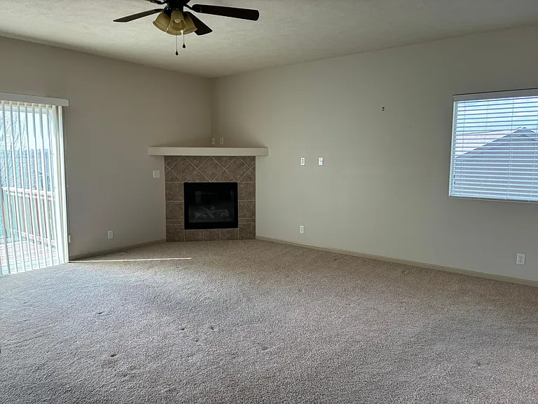 16411 Camden Ave — Photo 5