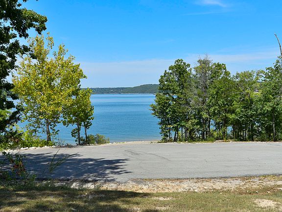 4th image of 27478 Gilford Terrace