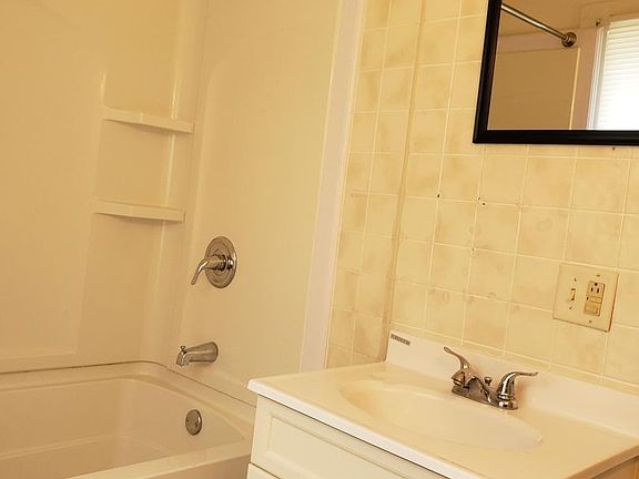 5th image of 503 S Michigan Ave #2