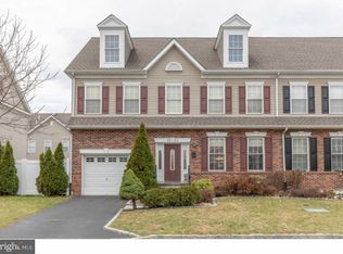 3504 Capri Ct, Philadelphia, PA