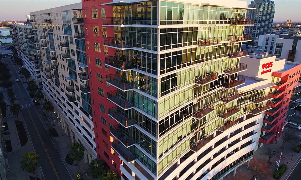 1st image of 1120 E KENNEDY BOULEVARD #1209