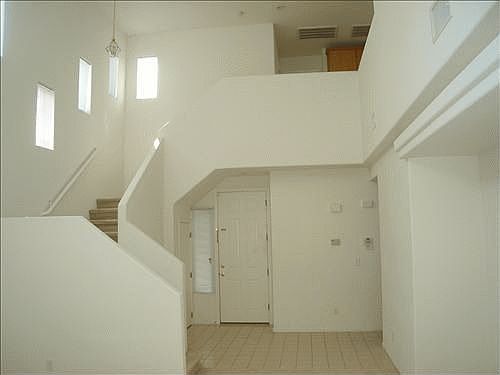 3rd image of 10018 Capistrello Ave