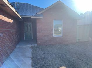 2408 Kings Rd, Moore, OK 73160