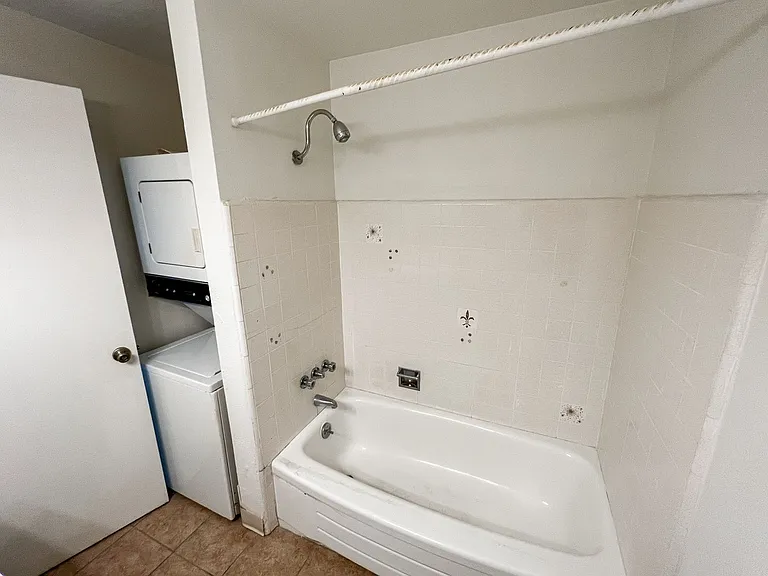 2512 Honeysuckle Way NE — Photo 14