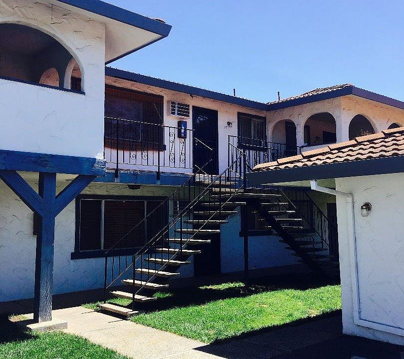 1st image of 1261 Juniper Dr #17
