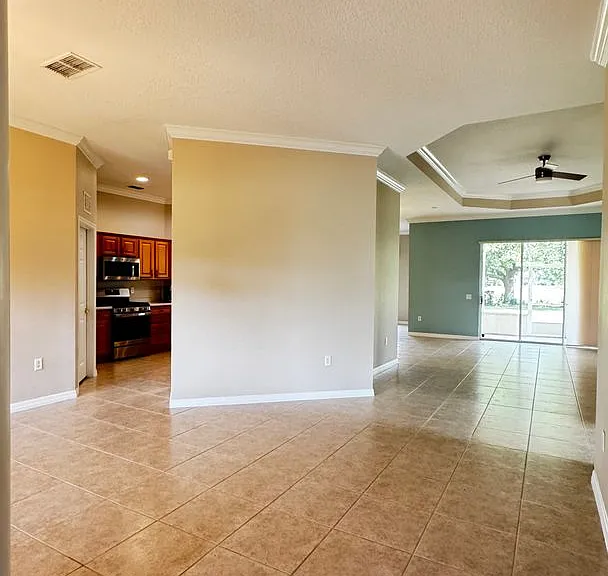 8821 SW 82nd Court Rd — Photo 2