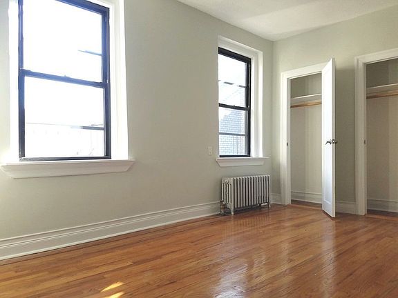 2nd image of 4308 40th St APT 6G