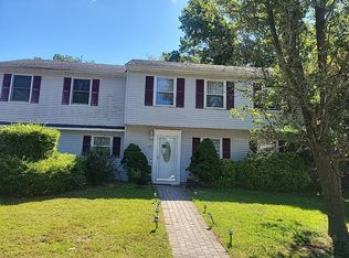 613 Branch Dr, Toms River, NJ 08755