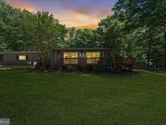 4th image of 1810 Ridge Rd