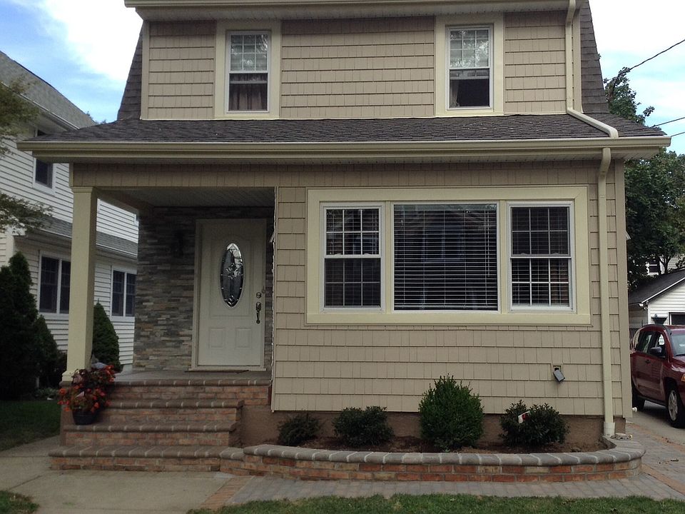 1st image of 31 Pansy Ave