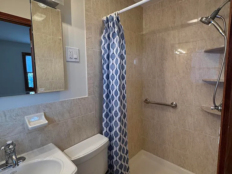 31 Navarra Dr — Photo 19