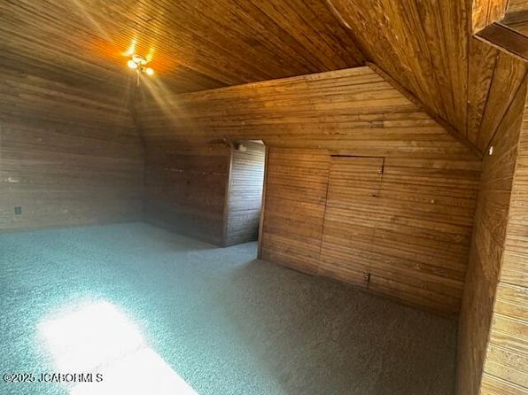 171 School St, Latham, MO 65050