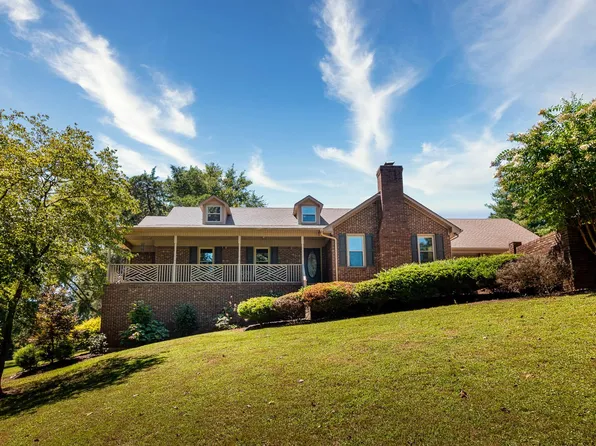 1169 2nd St, Lawrenceburg, TN 38464