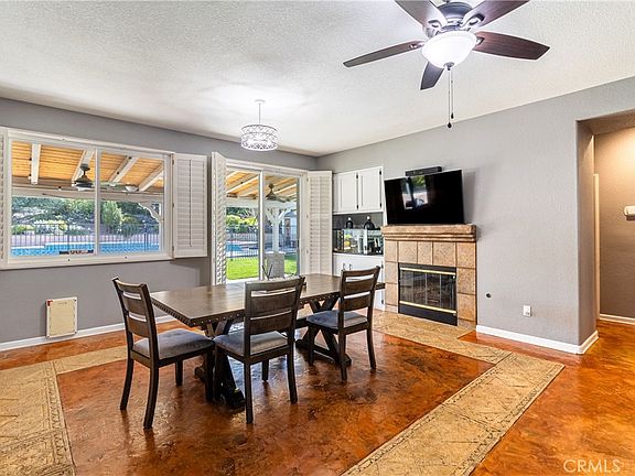3rd image of 40256 Jacinto Way